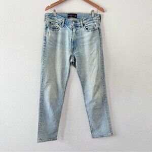 Abercrombie & Fitch Light Wash Vintage Stretch Straight Leg Jeans Sz 32x30